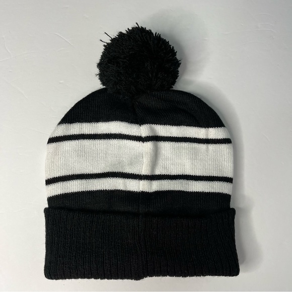 Friends TV Show Knit Winter Hat Beanie With Pom - Picture 2 of 4